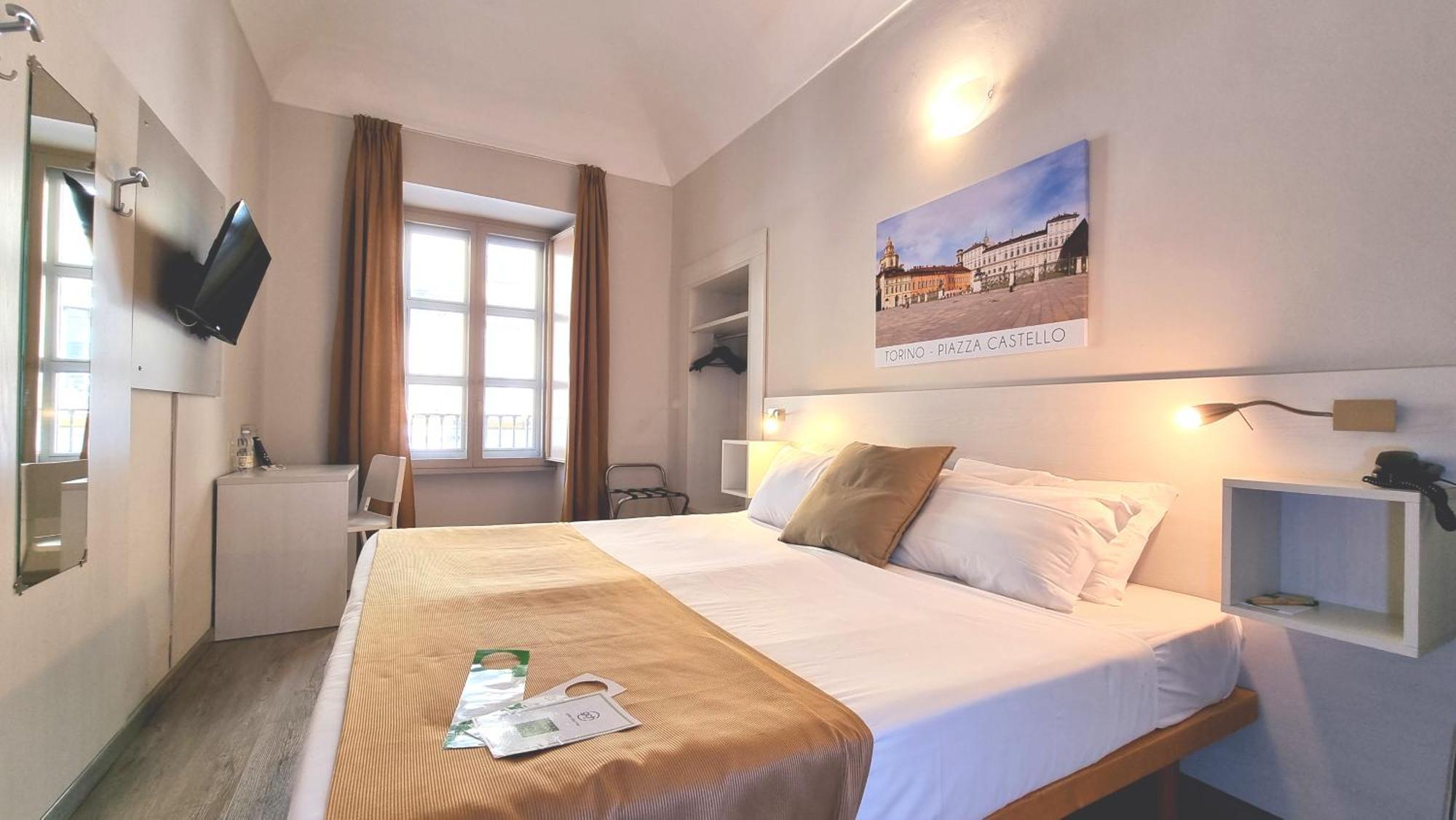 Green Class Hotel Astoria Turin Exterior photo