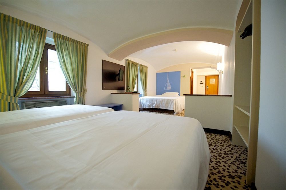 Green Class Hotel Astoria Turin Exterior photo